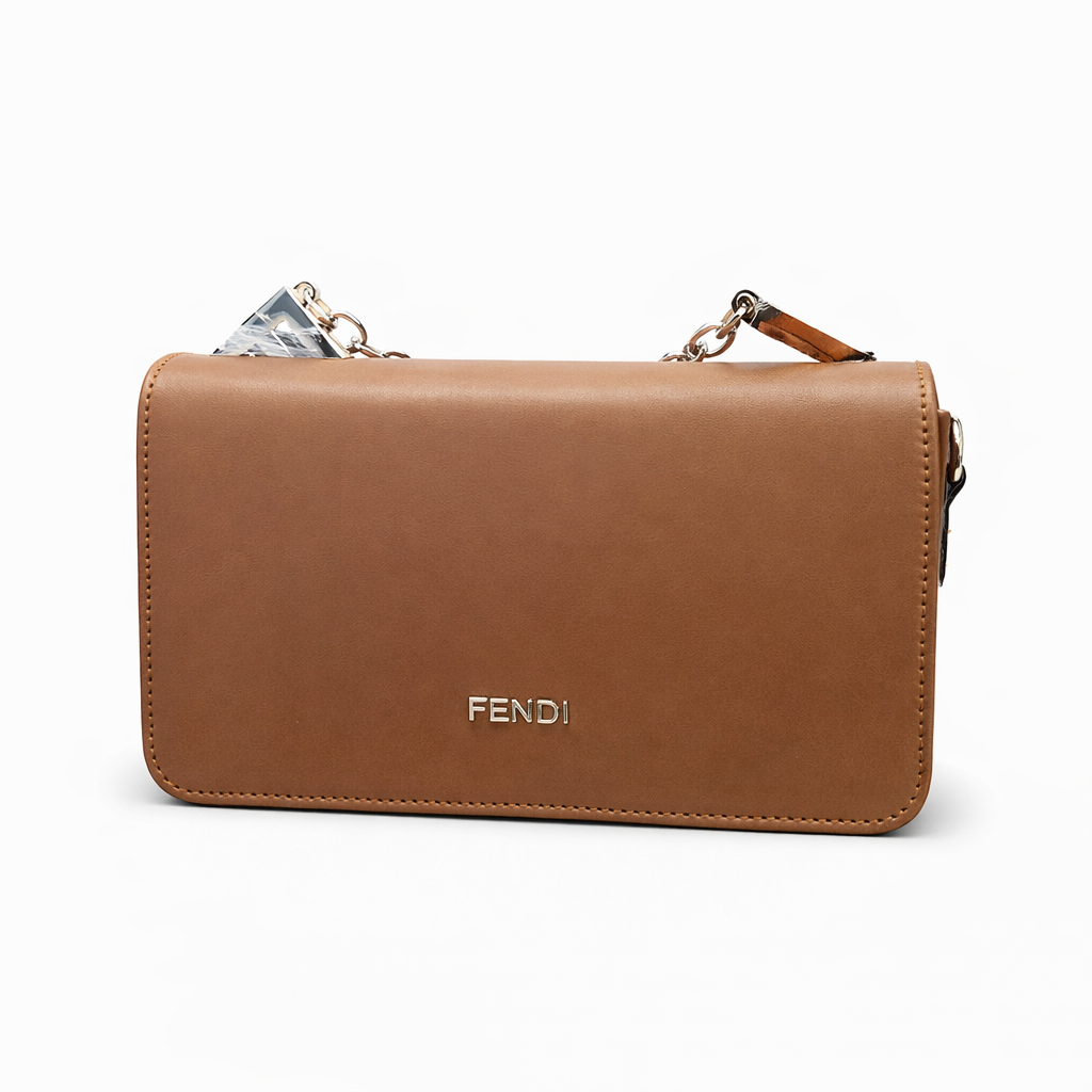 پاسپورتی fENDI مدل کارال