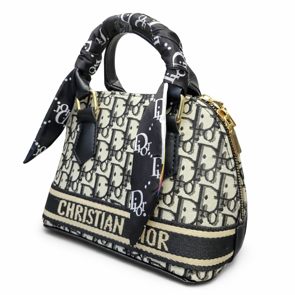 پاسپورتی بنداسپرت dior مدل فریبا